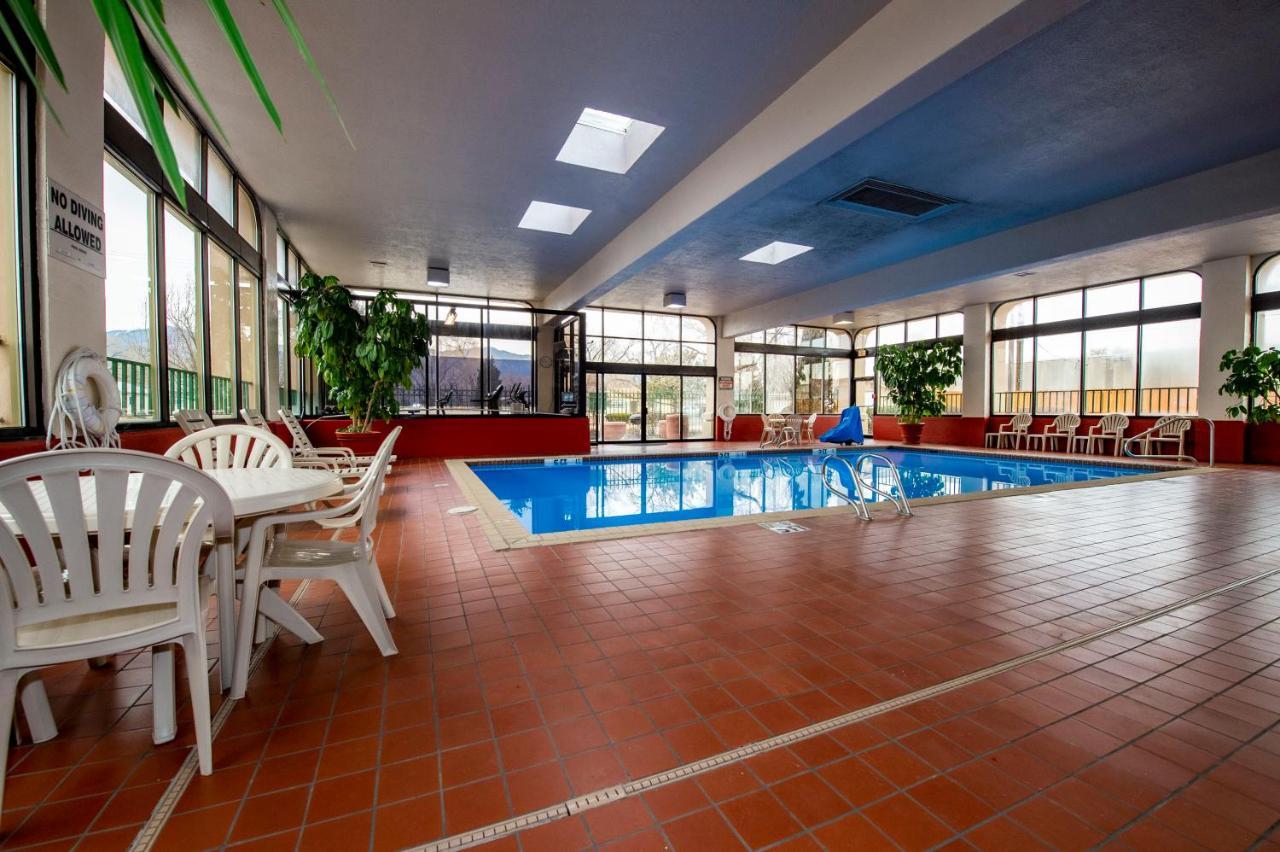 Quality Inn Colorado Springs South Экстерьер фото