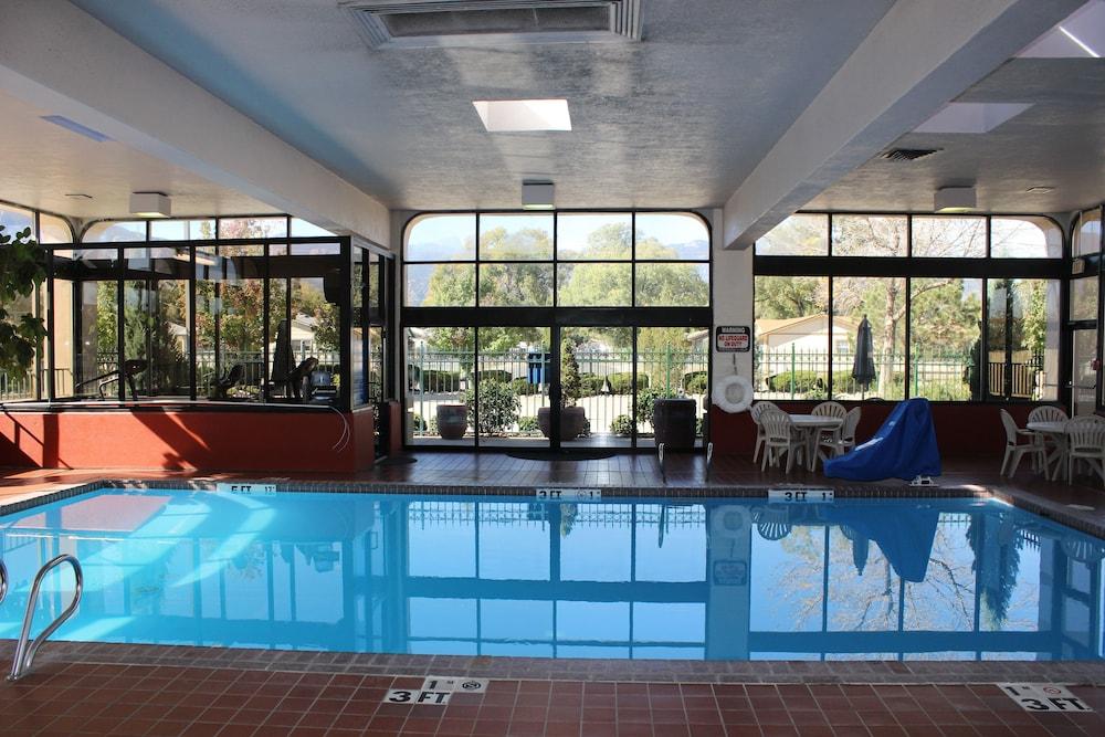 Quality Inn Colorado Springs South Экстерьер фото