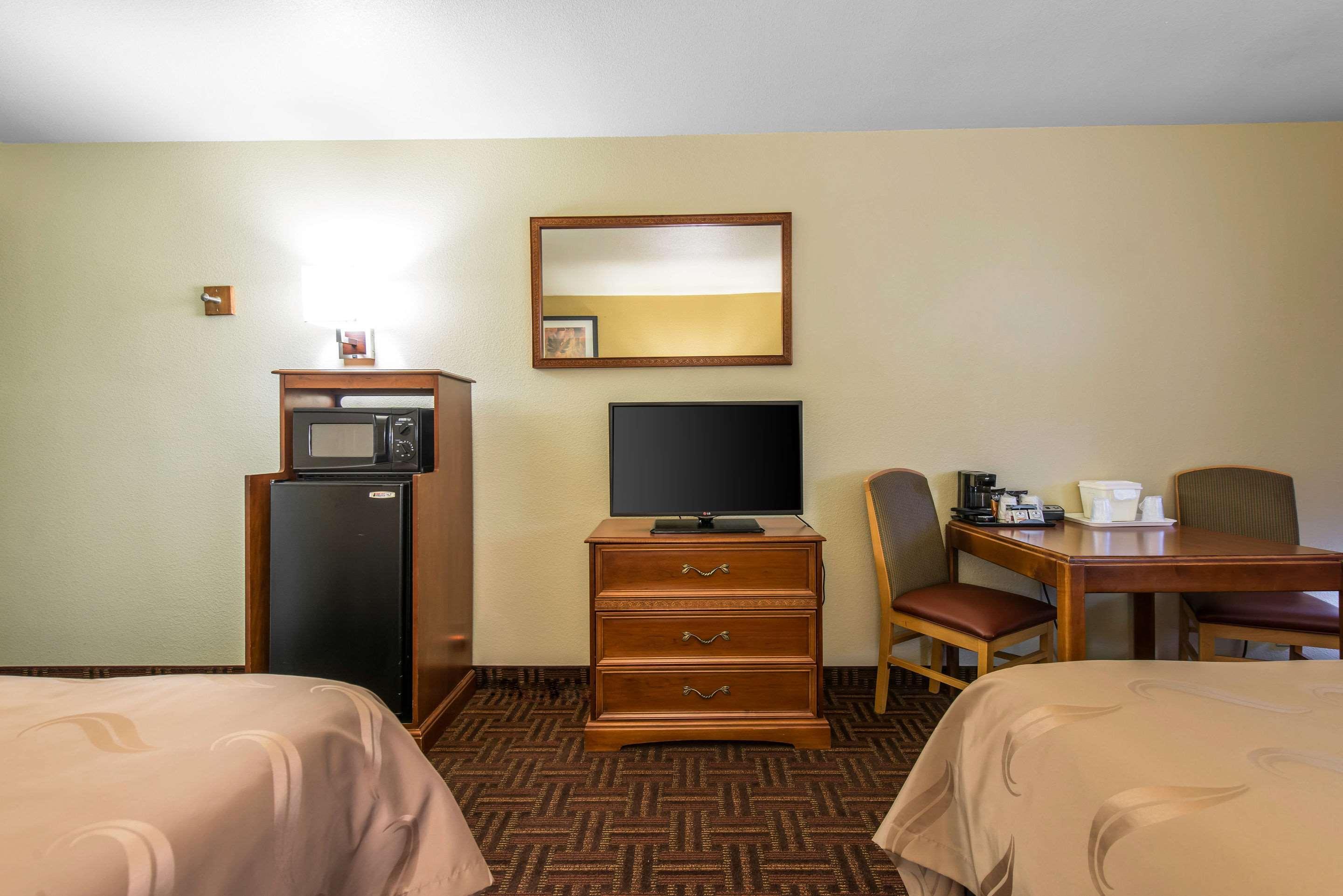Quality Inn Colorado Springs South Экстерьер фото