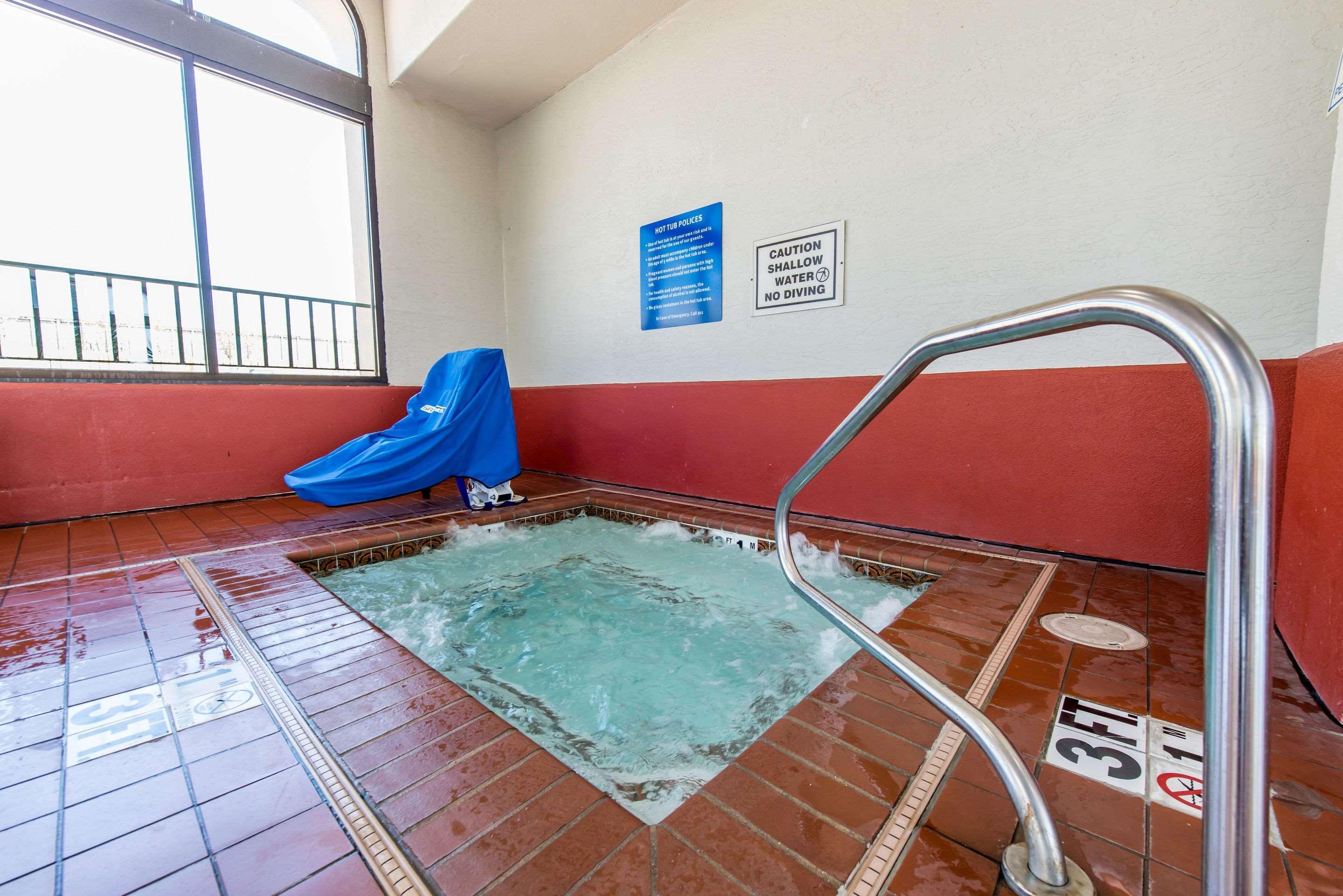 Quality Inn Colorado Springs South Экстерьер фото