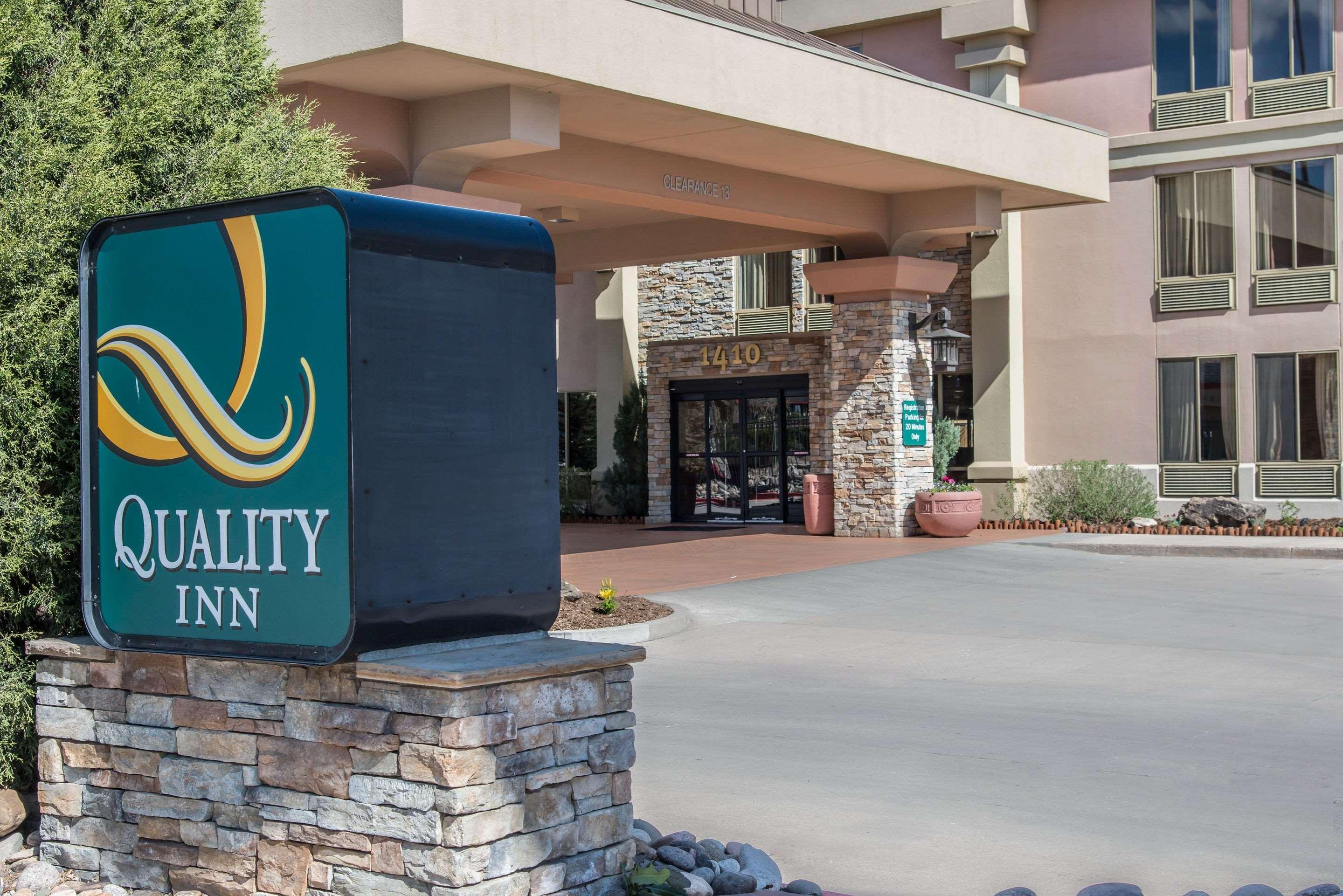 Quality Inn Colorado Springs South Экстерьер фото