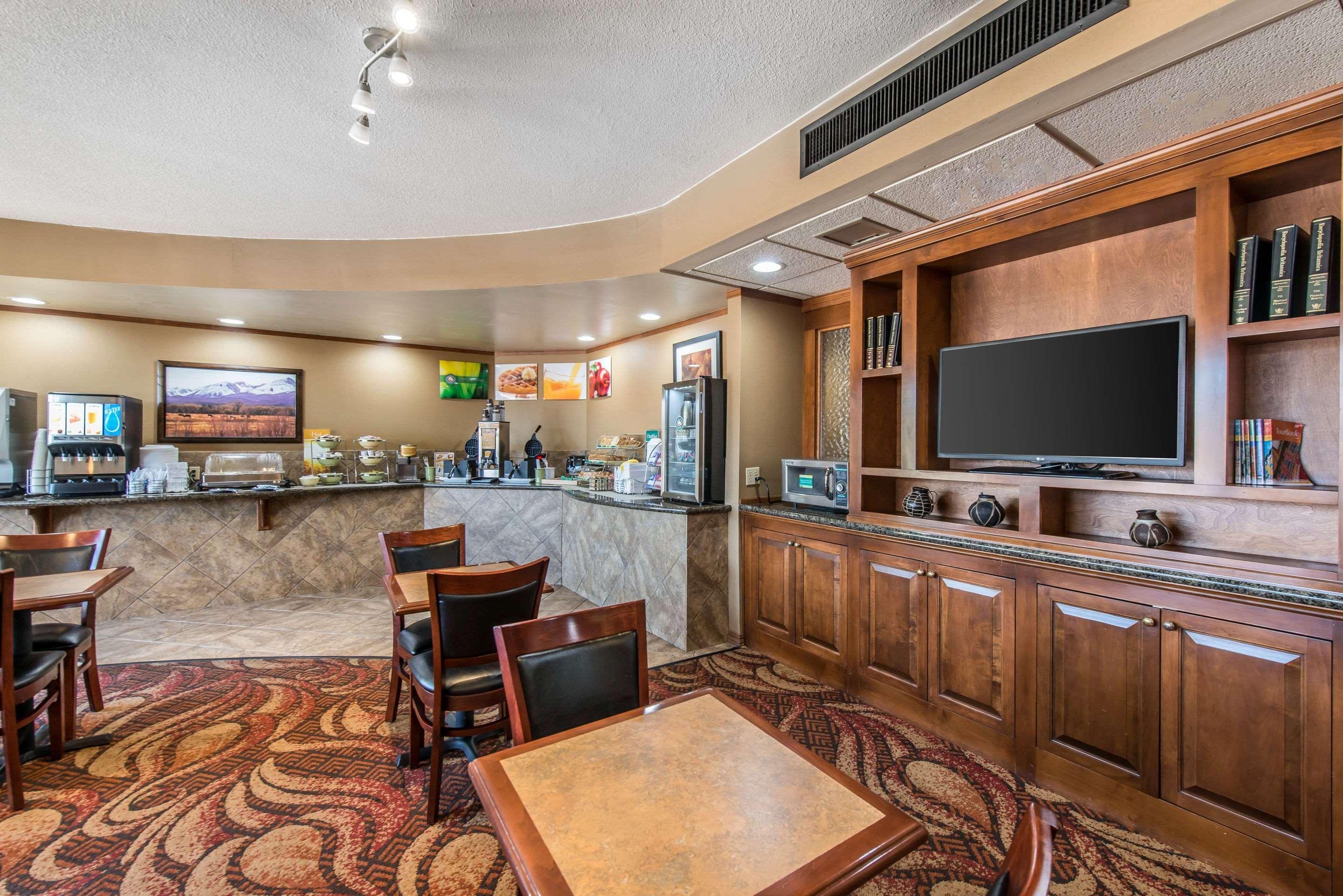 Quality Inn Colorado Springs South Экстерьер фото
