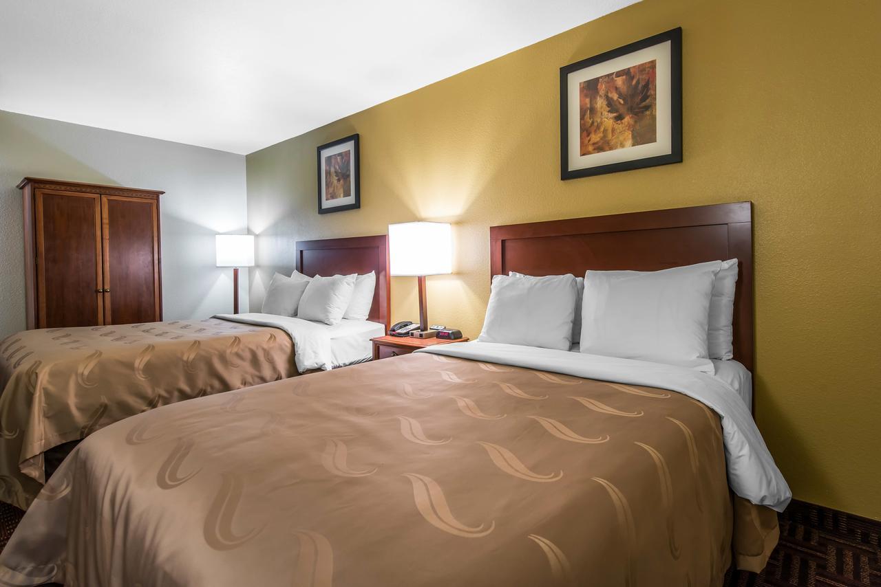 Quality Inn Colorado Springs South Экстерьер фото